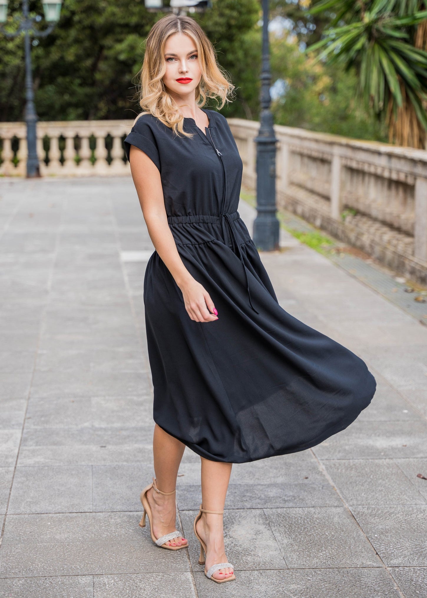 Φόρεμα Mίντι MODEST BLACK