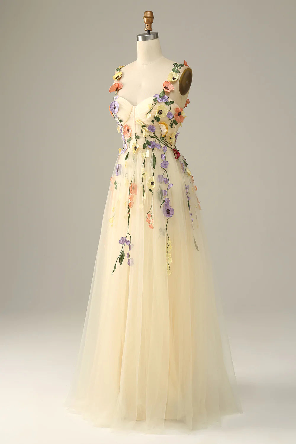 Διακοσμημένο φόρεμα με λουλούδια ΜΠΕΖ