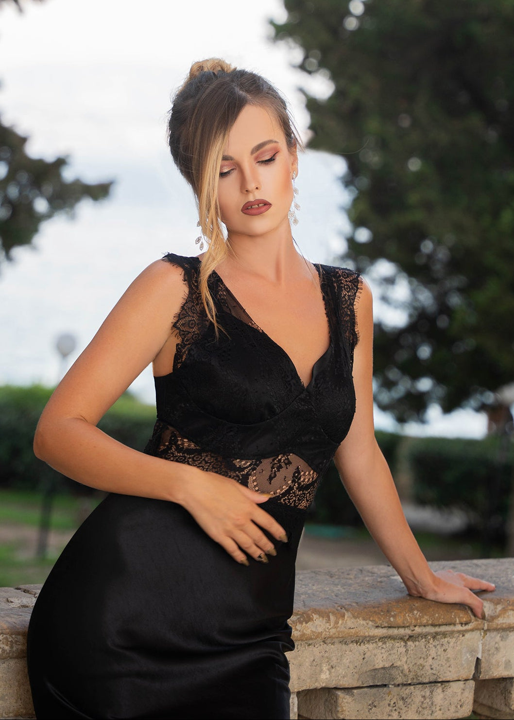 Σατέν φόρεμα σε στυλ LINGERIE ΜΑΥΡΟ