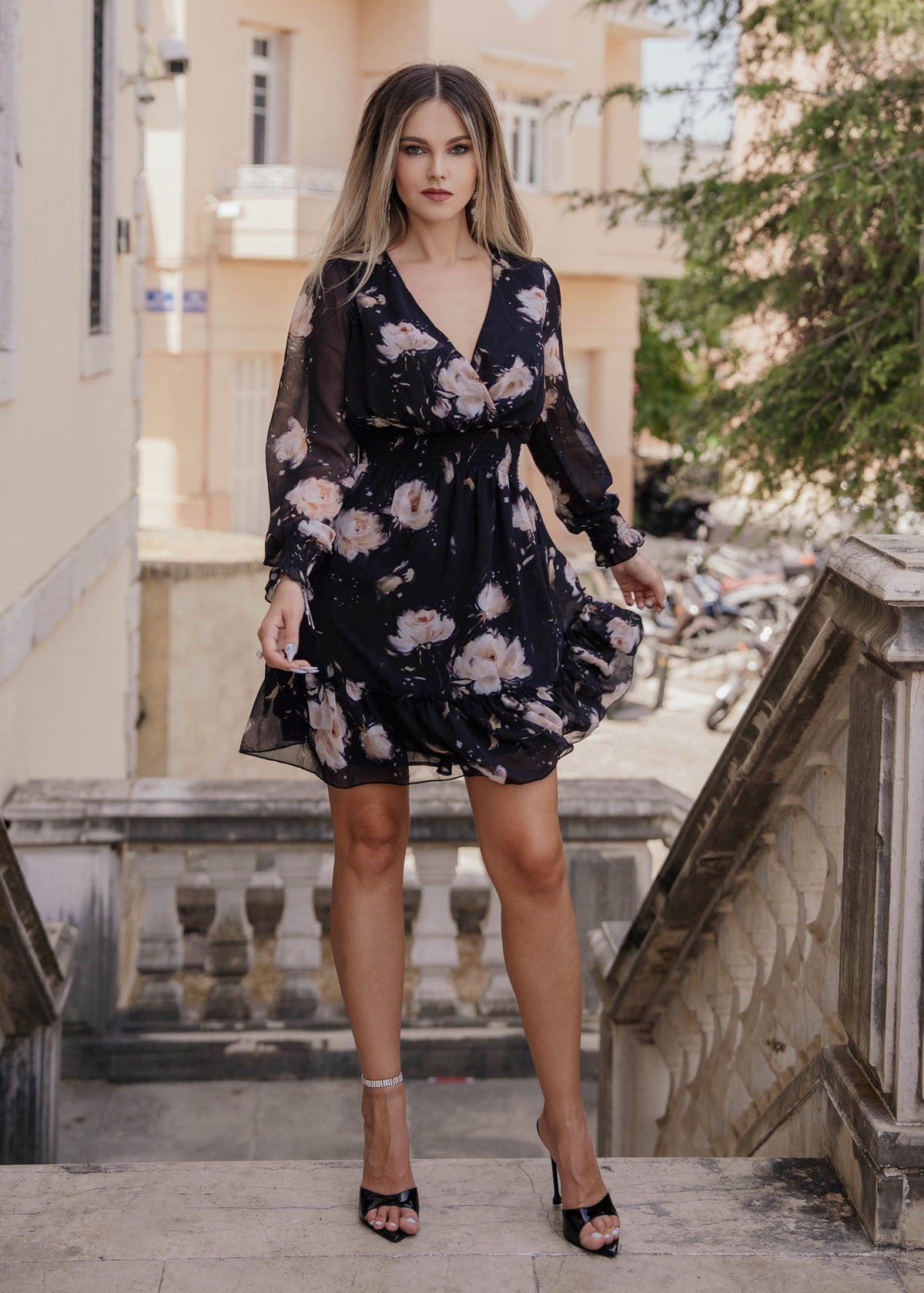 Κοντό φόρεμα FLORAL ΜΑΥΡΟ