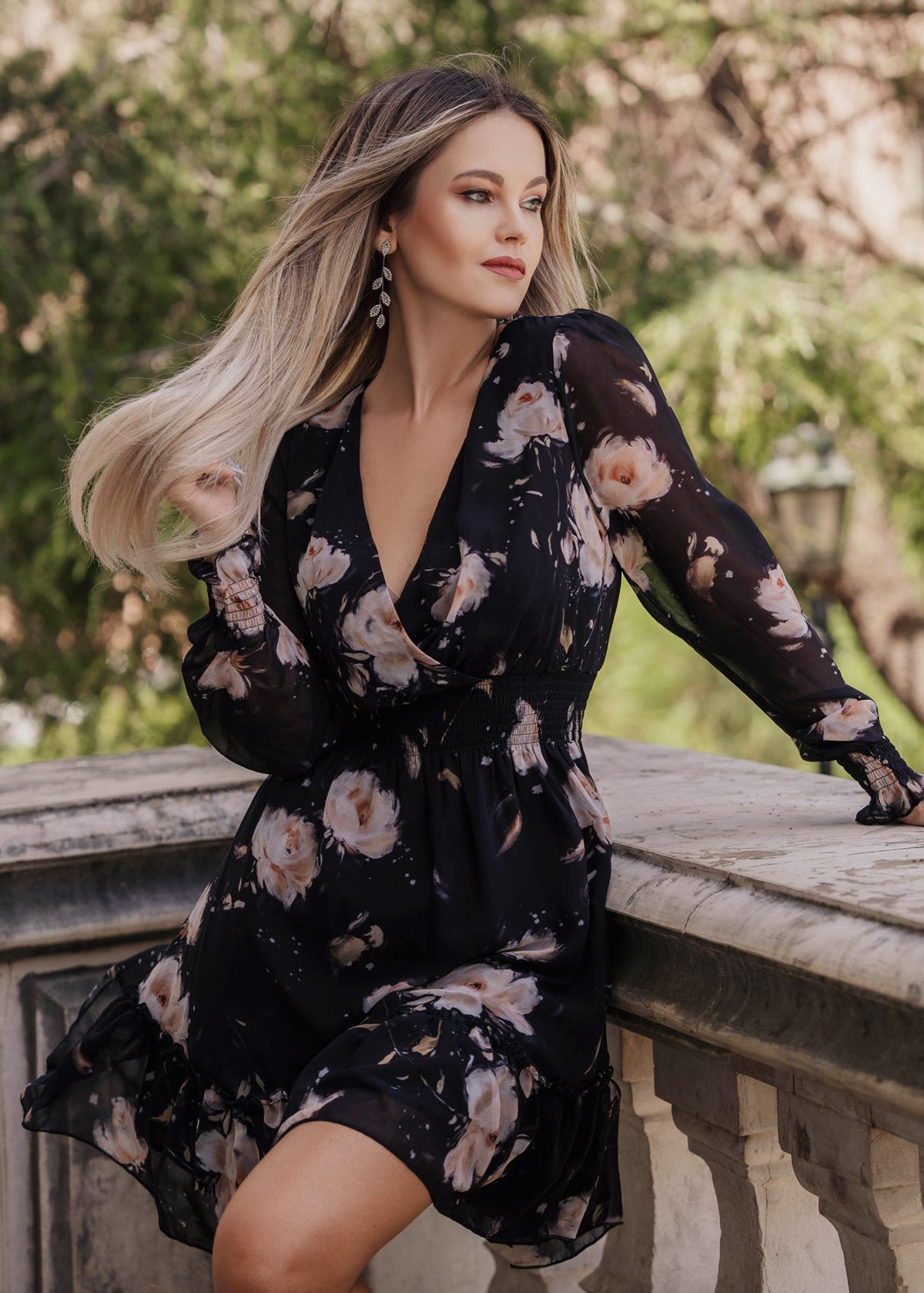 Κοντό φόρεμα FLORAL ΜΑΥΡΟ